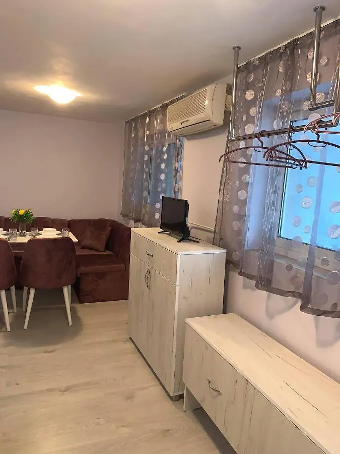 Comfy Studio Apartment By The Flower Market Varna