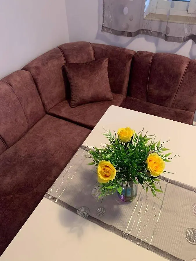 Comfy Studio Apartment By The Flower Market Varna